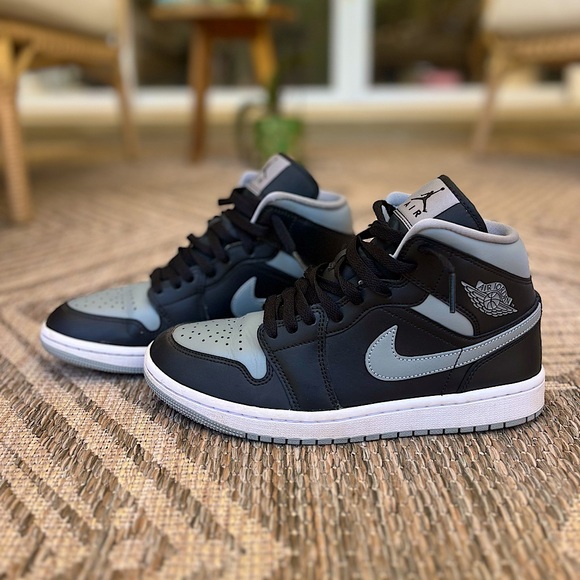 Nike Air Jordan 1 Mid Shadow Black Grey (Size 7.5 Men’s) - Picture 1 of 5
